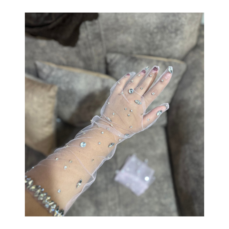 دستکش توری بلند نگین دارصورتی کم رنگ